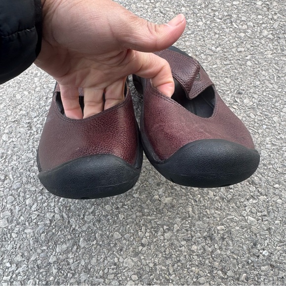 Keen Saratoga Slip-On Brown Leather Mary Janes 7.5 - Picture 3 of 10